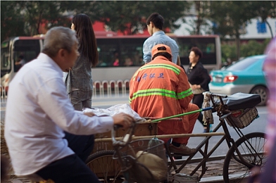 刷子刷脚心文章,养生新招：刷脚心助睡眠，你试了吗？-3