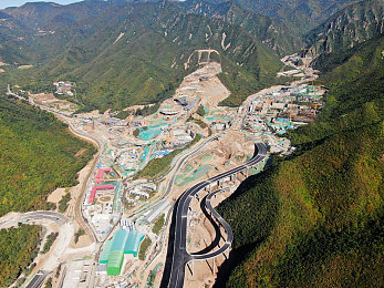 《鬼泣5》M19高效攻略，解锁S评价秘诀大揭秘-1