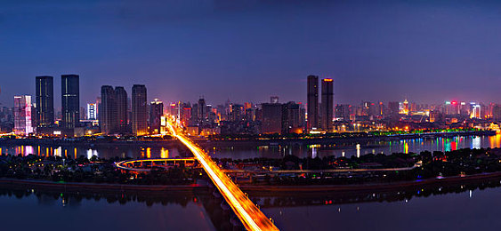 H黄一区二区,新区狂欢：揭秘H黄一区二区升级大揭秘-3